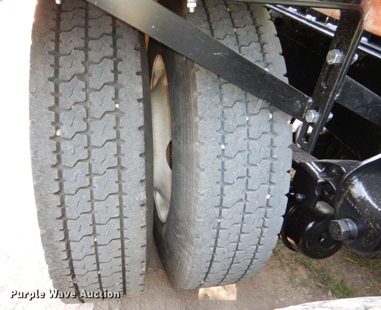 image for item DM2248 2001 Peterbilt 378  semi truck