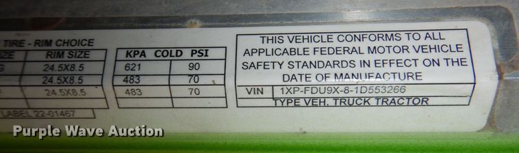 image for item DM2248 2001 Peterbilt 378  semi truck