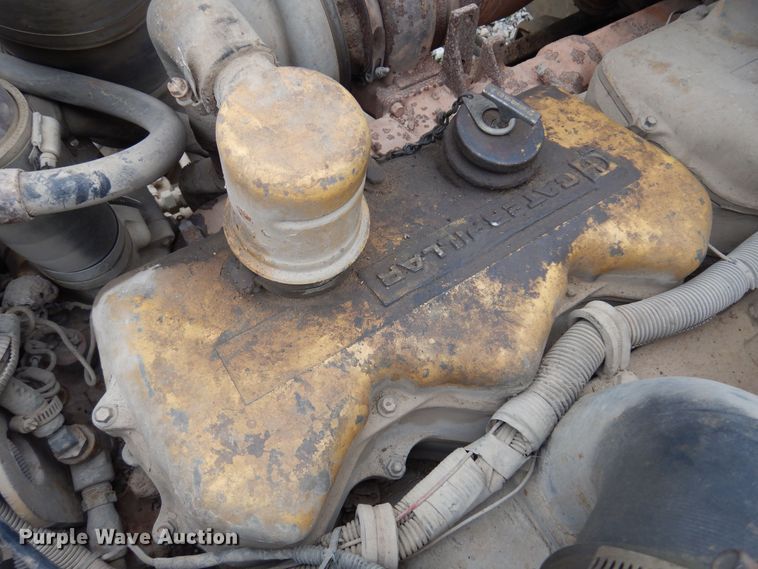 image for item DN0328 1986 Freightliner FLC  truck cab and chassis