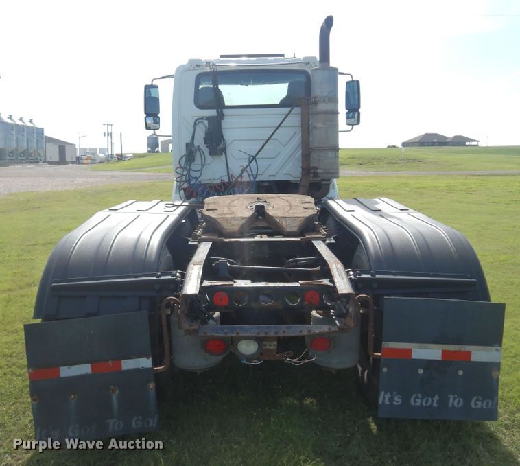 image for item DN0355 2012 International TranStar 8600  semi truck