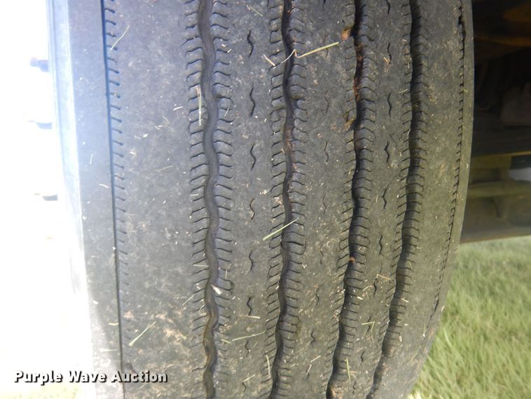 image for item DN0355 2012 International TranStar 8600  semi truck