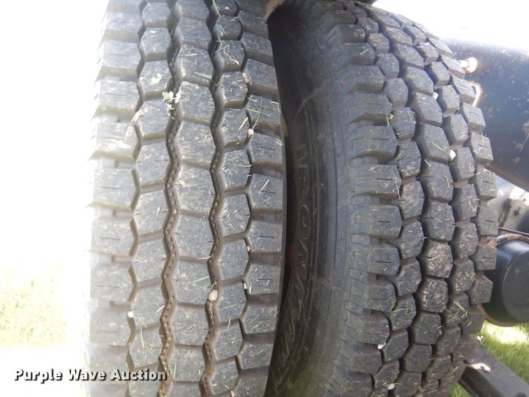 image for item DN0355 2012 International TranStar 8600  semi truck