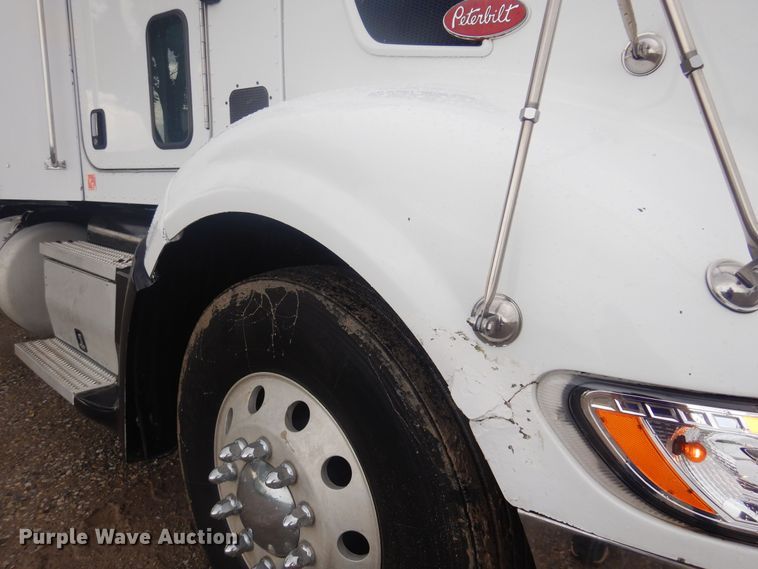 image for item DN0370 2008 Peterbilt 386  semi truck