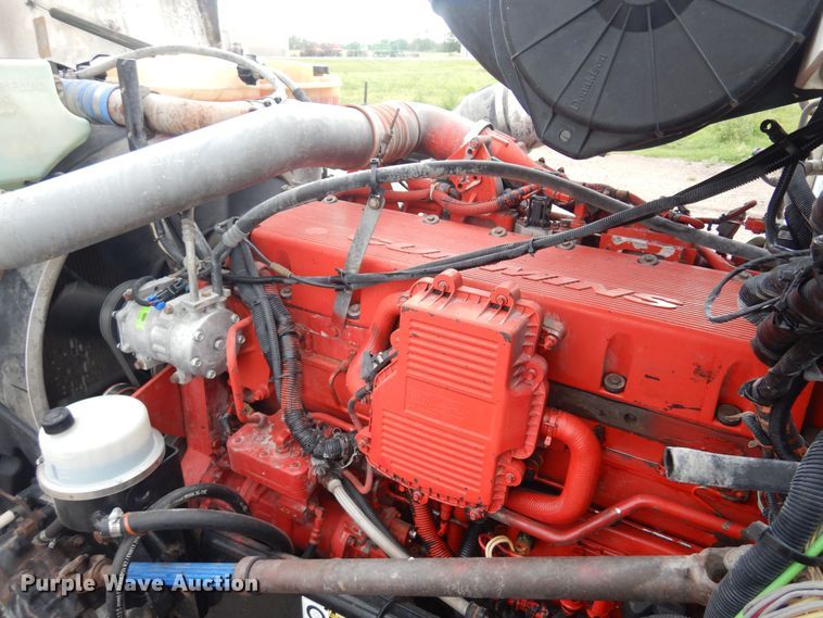 image for item DN0370 2008 Peterbilt 386  semi truck