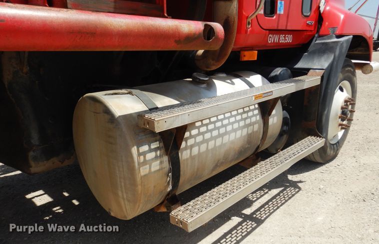 image for item DN0398 2000 Mack CX613  winch truck