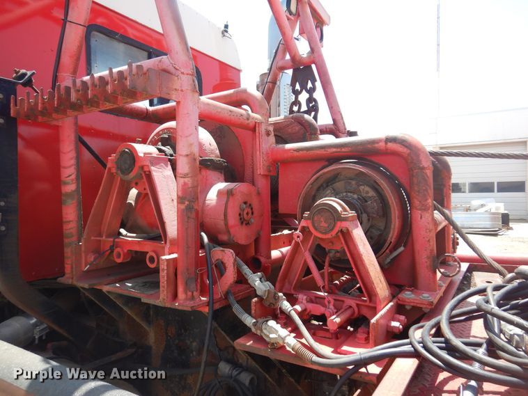 image for item DN0398 2000 Mack CX613  winch truck