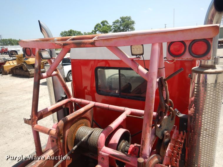 image for item DN0398 2000 Mack CX613  winch truck