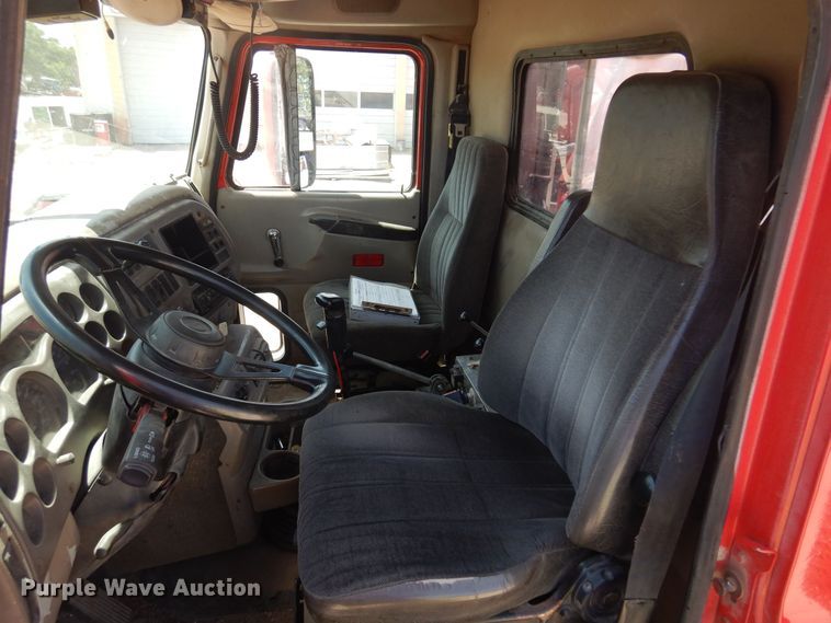 image for item DN0398 2000 Mack CX613  winch truck