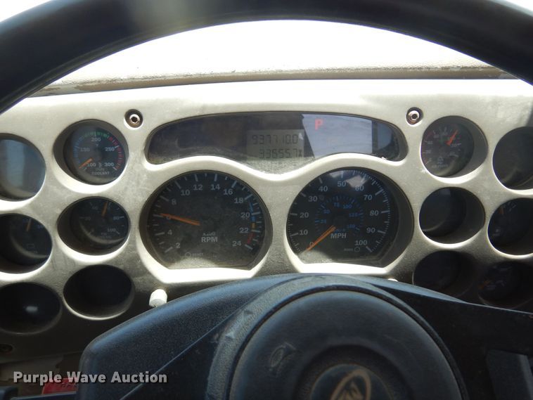 image for item DN0398 2000 Mack CX613  winch truck