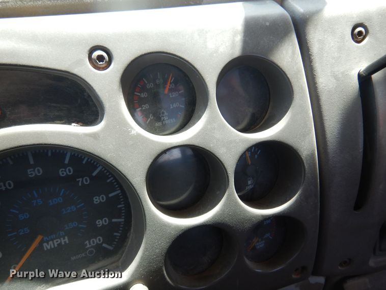 image for item DN0398 2000 Mack CX613  winch truck