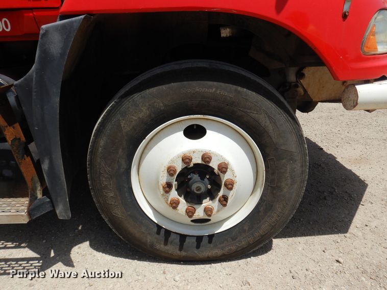 image for item DN0398 2000 Mack CX613  winch truck