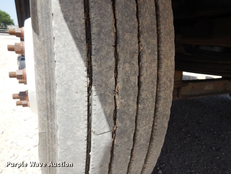 image for item DN0398 2000 Mack CX613  winch truck