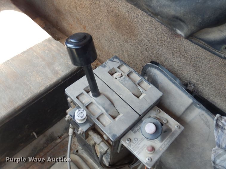 image for item DN0399 1993 International 8200  dump truck