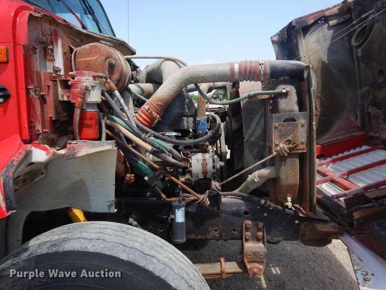 image for item DN0399 1993 International 8200  dump truck