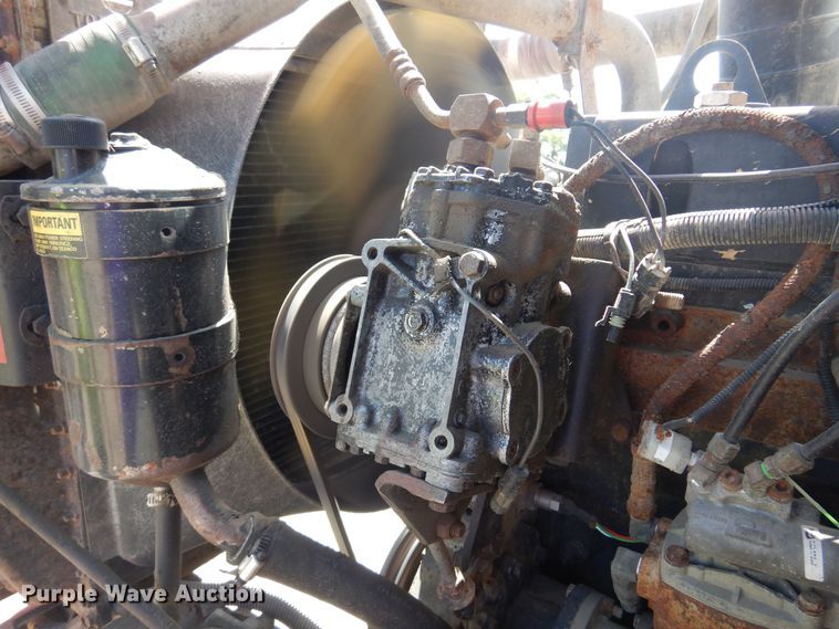 image for item DN0399 1993 International 8200  dump truck