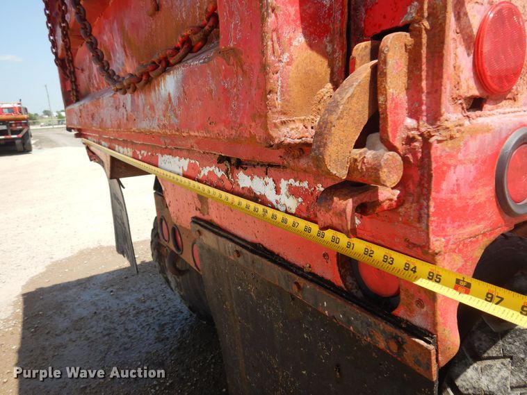 image for item DN0399 1993 International 8200  dump truck