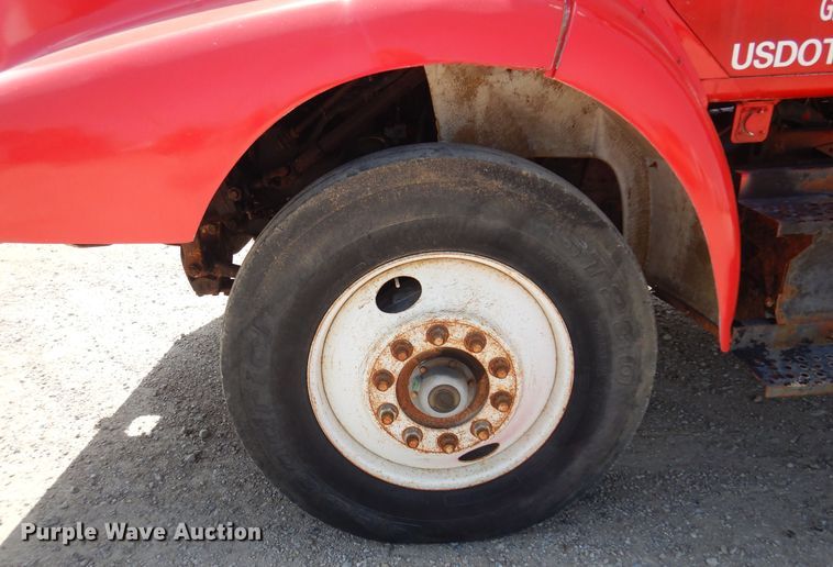 image for item DN0399 1993 International 8200  dump truck