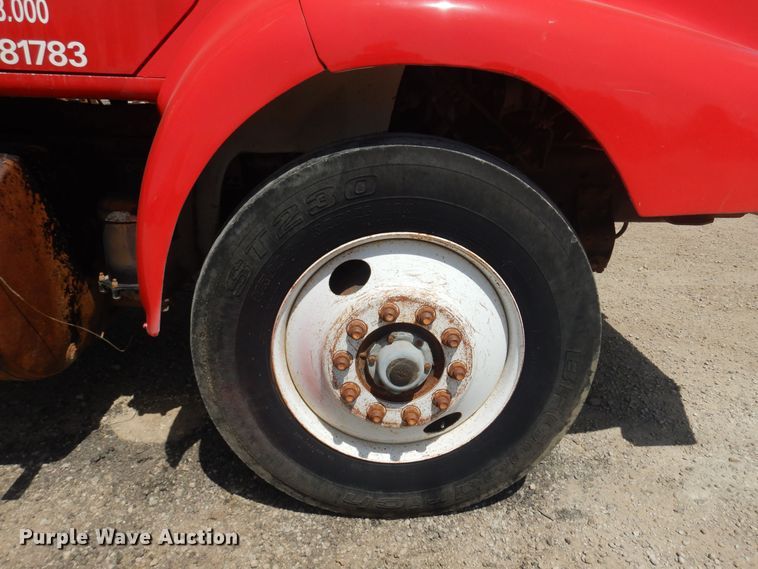 image for item DN0399 1993 International 8200  dump truck