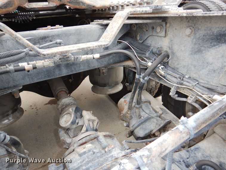 image for item DN7391 2013 Freightliner Coronado semi truck