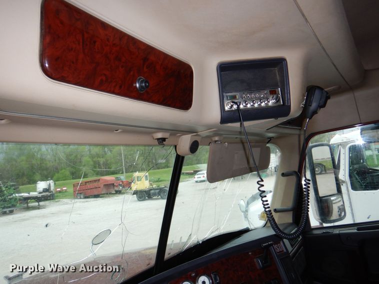 image for item DN7391 2013 Freightliner Coronado semi truck