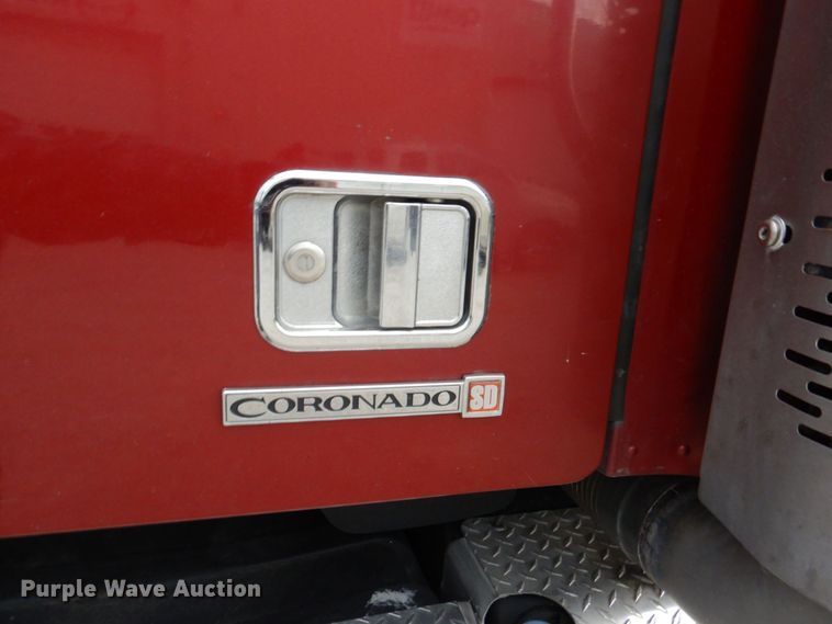 image for item DN7391 2013 Freightliner Coronado semi truck