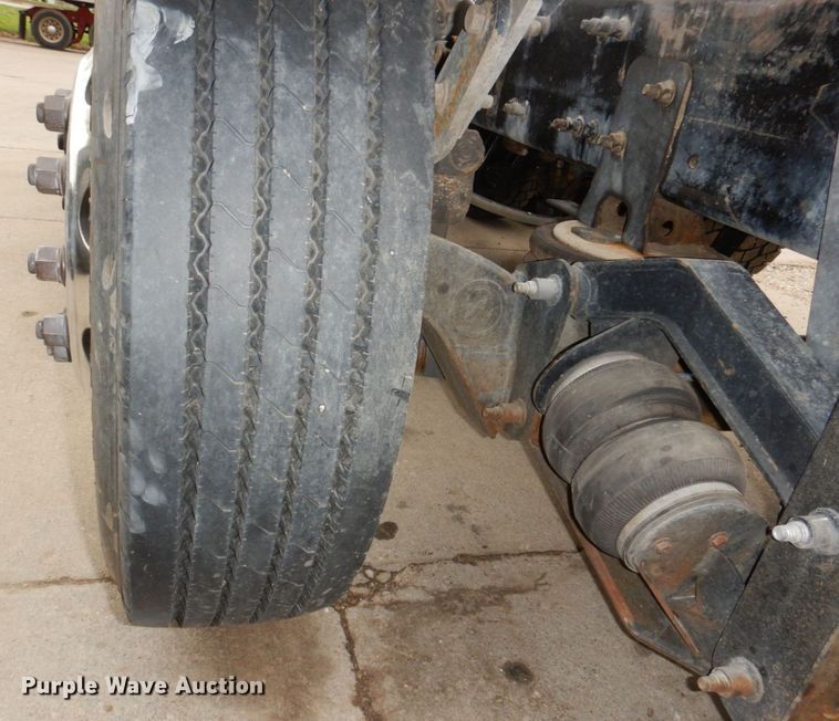 image for item DN7391 2013 Freightliner Coronado semi truck