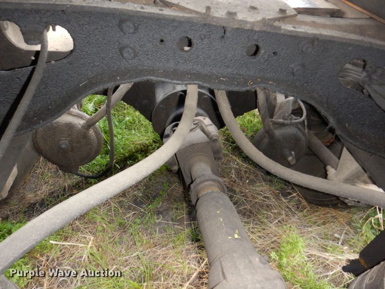 image for item DN7475 1998 International 9400  semi truck