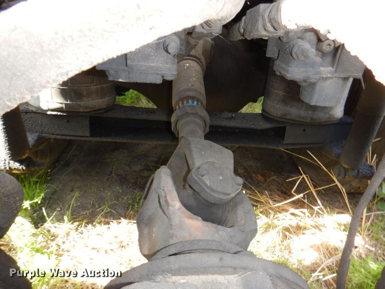 image for item DN7475 1998 International 9400  semi truck