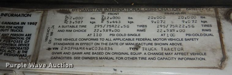 image for item DN7475 1998 International 9400  semi truck