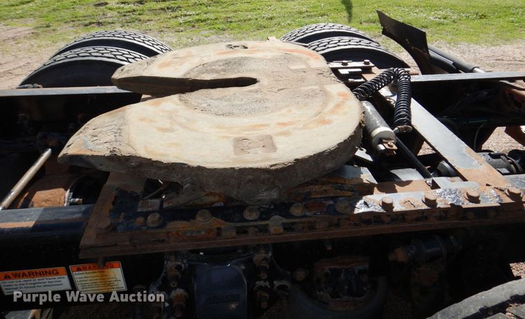 image for item DN7476 2012 Freightliner Cascadia  semi truck