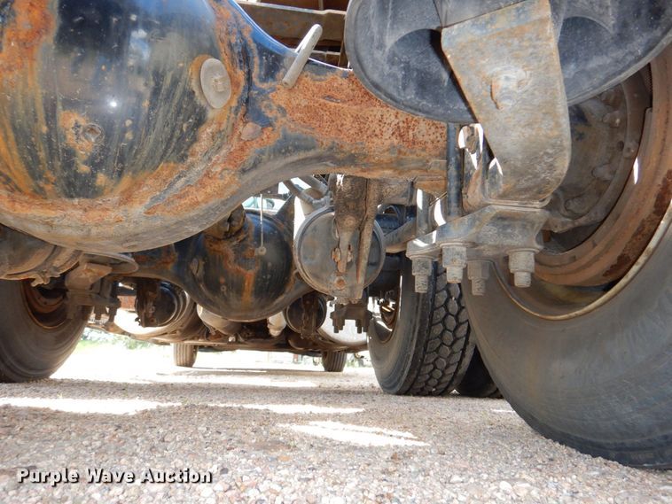 image for item DN7476 2012 Freightliner Cascadia  semi truck