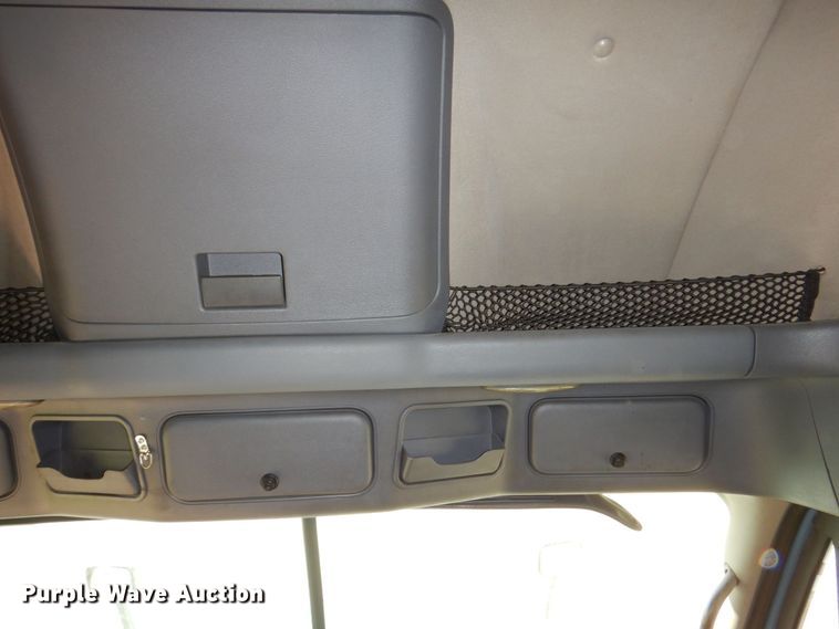 image for item DN7476 2012 Freightliner Cascadia  semi truck