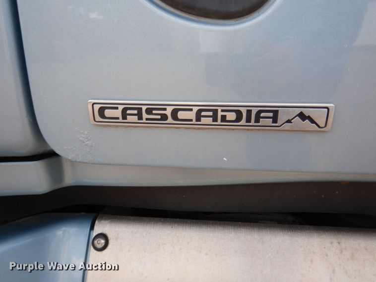 image for item DN7476 2012 Freightliner Cascadia  semi truck