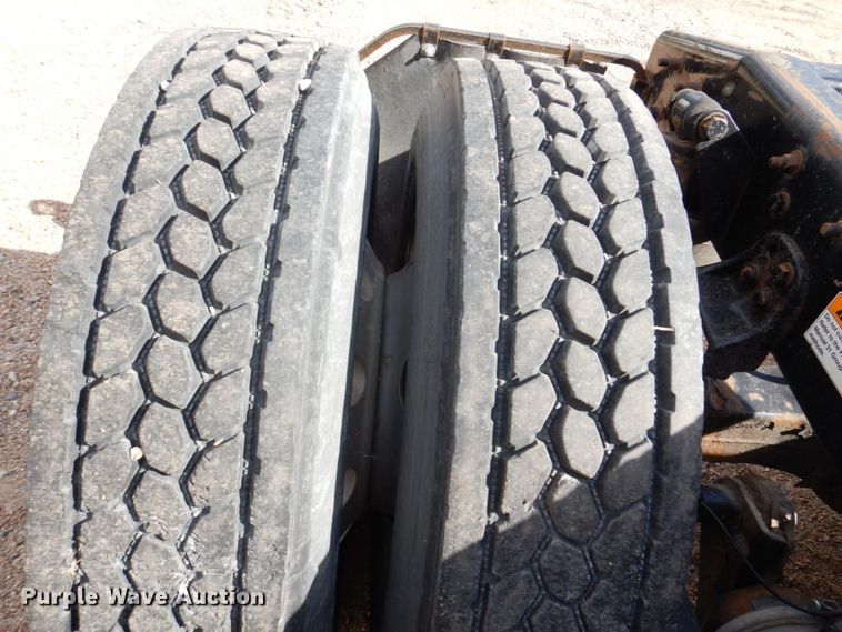 image for item DN7476 2012 Freightliner Cascadia  semi truck