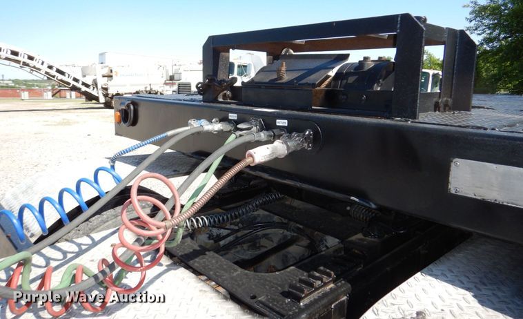 image for item DN7494 2000 Trail King TK70HT  drop deck equipment trailer