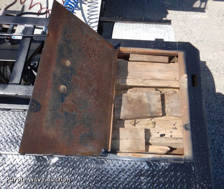 image for item DN7494 2000 Trail King TK70HT  drop deck equipment trailer