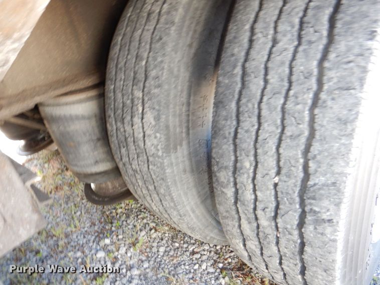 image for item DN7494 2000 Trail King TK70HT  drop deck equipment trailer