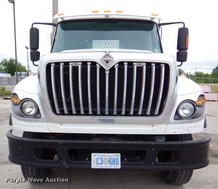 image for item DP4210 2008 International 7600  flatbed truck