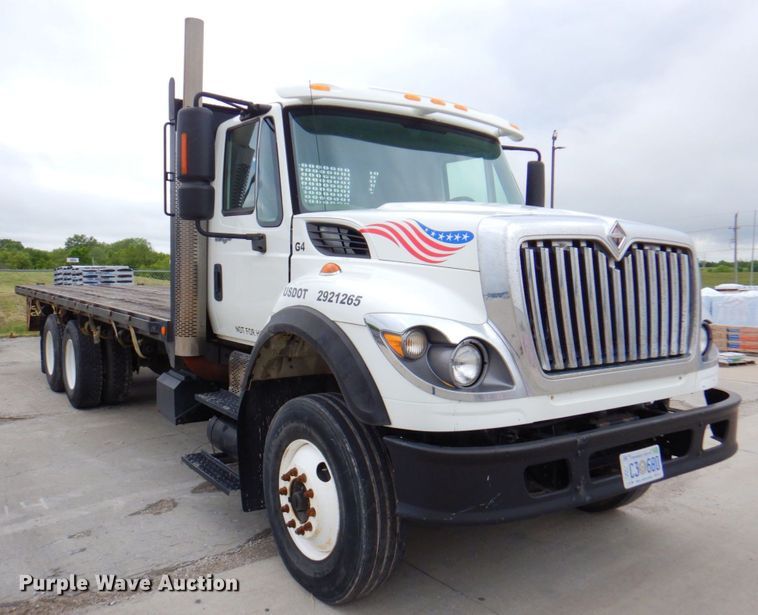 image for item DP4210 2008 International 7600  flatbed truck
