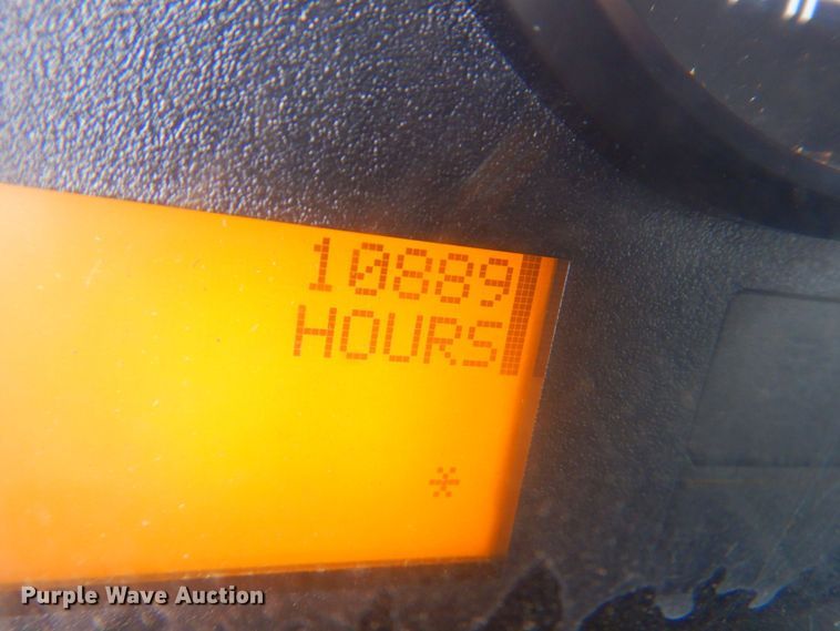 image for item DP4210 2008 International 7600  flatbed truck