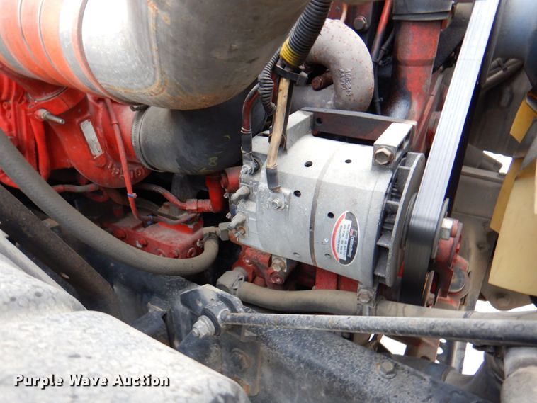 image for item DP4210 2008 International 7600  flatbed truck