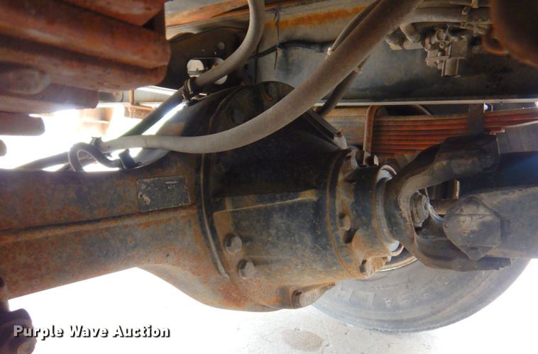 image for item DP4210 2008 International 7600  flatbed truck