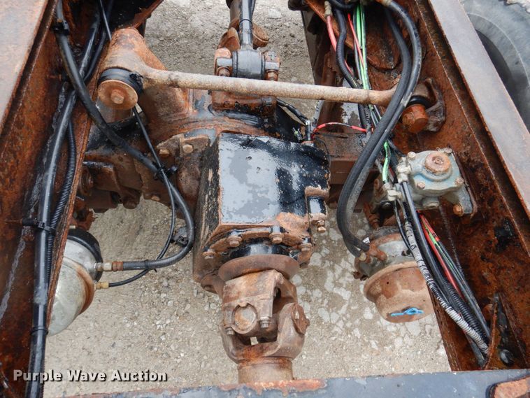 image for item DP5550 2001 Freightliner FL80  truck cab and chassis