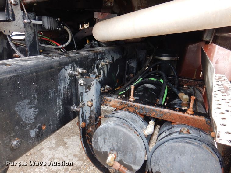 image for item DP5550 2001 Freightliner FL80  truck cab and chassis