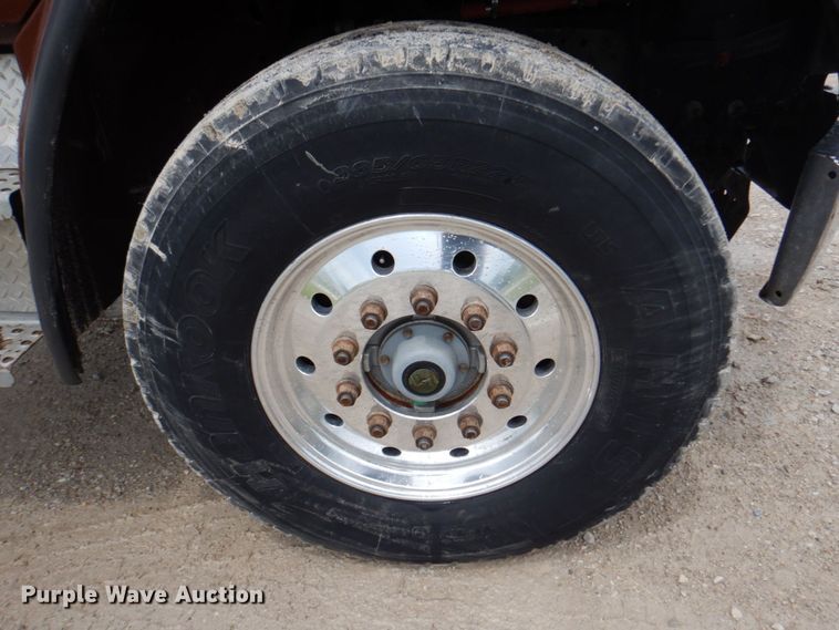 image for item DP5550 2001 Freightliner FL80  truck cab and chassis