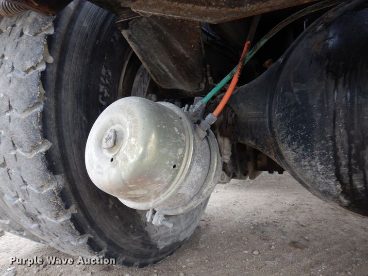 image for item DP5554 2002 Capacity TJ5000  yard truck