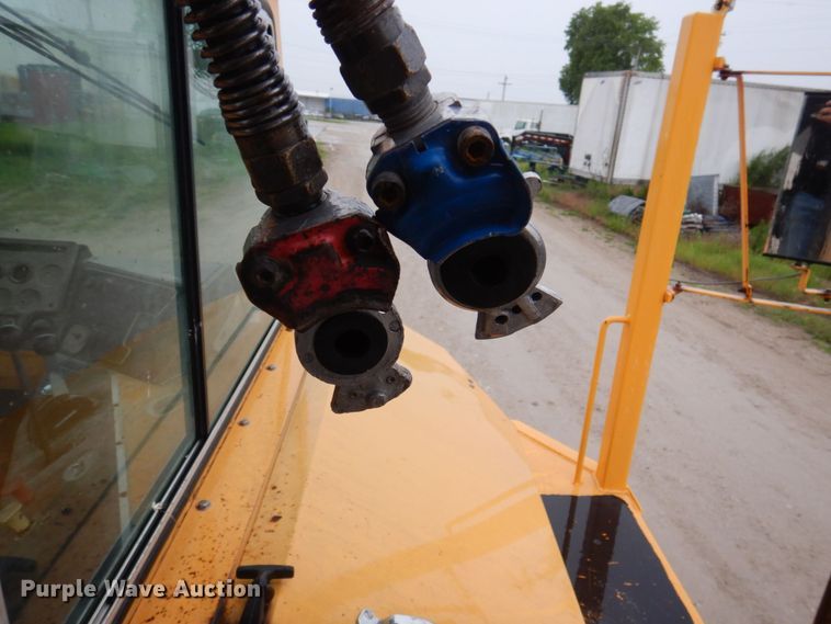 image for item DP5554 2002 Capacity TJ5000  yard truck