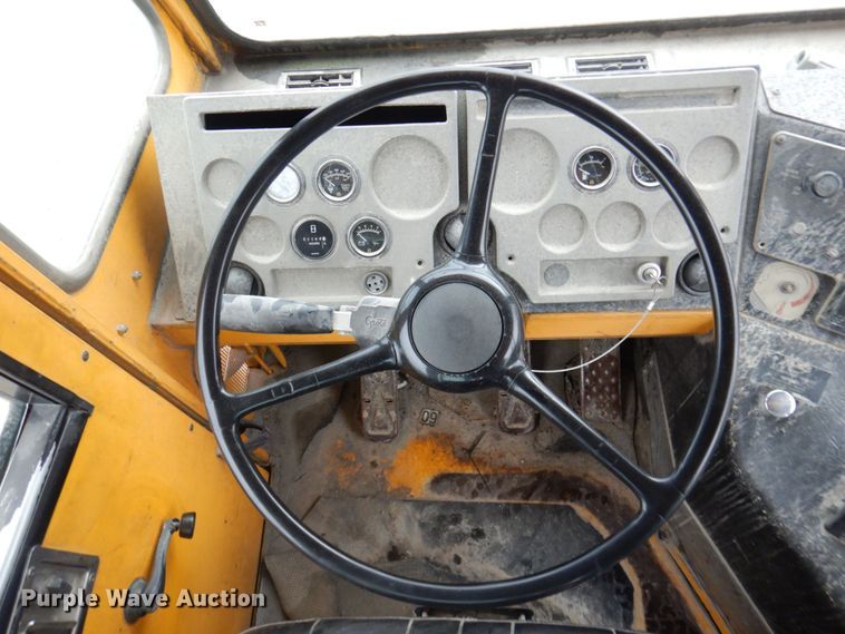 image for item DP5554 2002 Capacity TJ5000  yard truck