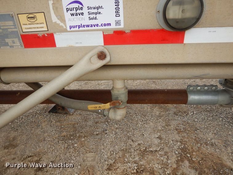 image for item DR0480 2012 MAC 1050  pneumatic dry bulk trailer