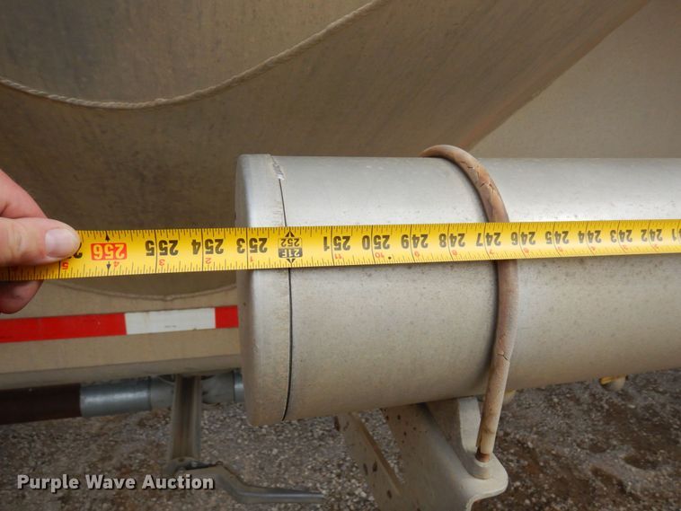 image for item DR0480 2012 MAC 1050  pneumatic dry bulk trailer